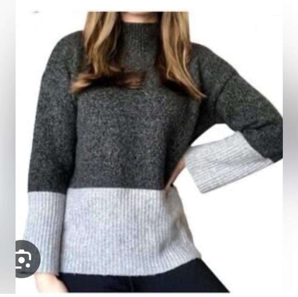 MICHAEL Kors Mock Neck Colorblock Wool Blend Sweater Gray Size L Cotton Blend